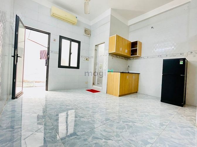 Hình ảnh CĂN HỘ - 40m2 - Q10 - Bancol lớn - Cửa sổ thoáng mát- máy giặc riêng