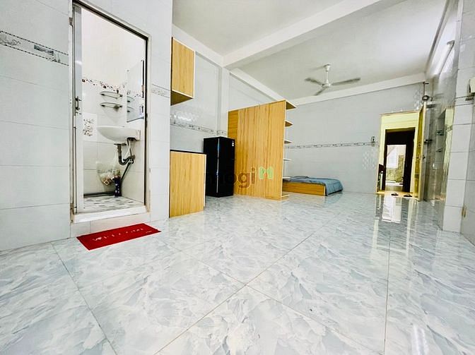 Hình ảnh CĂN HỘ -40m2-Q10-Bancol lớn - cửa sổ lớn - Thoáng mát- free xe