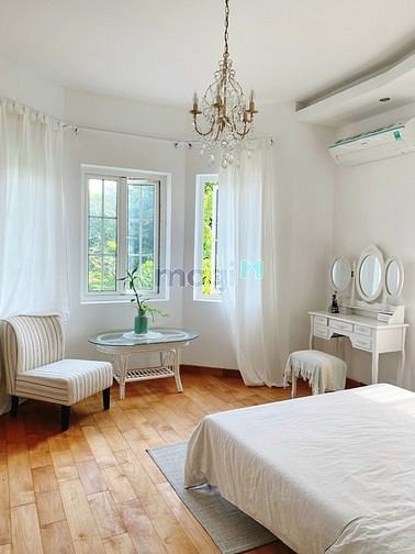 Hình ảnh Chi thuê Biệt thự Nam Long 1, dt:380m2, nhà đẹp lung linh.