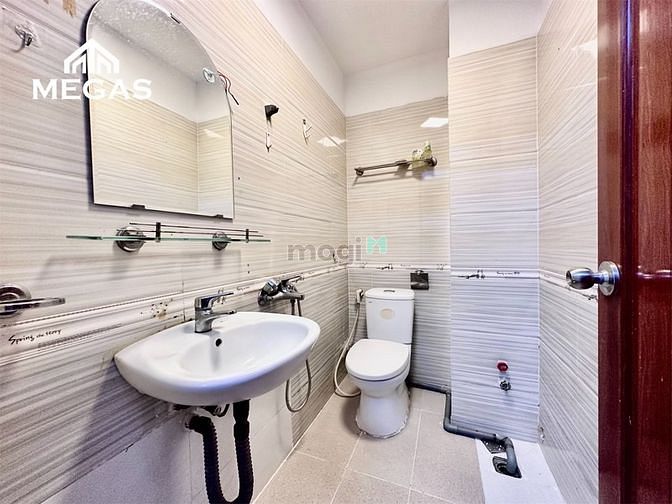 Hình ảnh CĂN HỘ DỊCH VỤ-Q1-Bancol lớn- Thoáng mát-giặc xấy-NT mới- Yên tĩnh