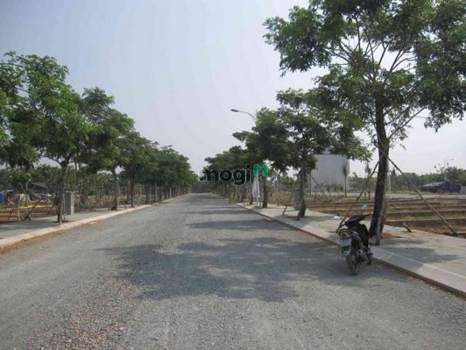 Hình ảnh Bán đất nền đường Tầm Vu đối diện Bến xe miền Đông, 100m2/2tỷ500tr,SHR