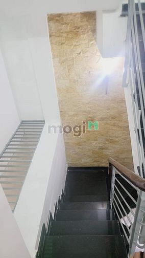 Hình ảnh khu vip Đ. 3 tháng 2 P11 Q10 ✍️ Diện tích: 4m x 11m x 3 tầng ( 44m2 )