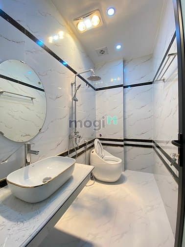 Hình ảnh Bán nhà độc lập 4 tầng 60 m tuyến 2 lê hồng phong