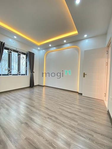 Hình ảnh Bán nhà độc lập 4 tầng 60 m tuyến 2 lê hồng phong