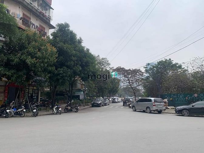 Hình ảnh Bán gấp đất phố Dương Khuê, 90m2, mt 6m, 16.8 tỷ, kinh doanh sầm uất.