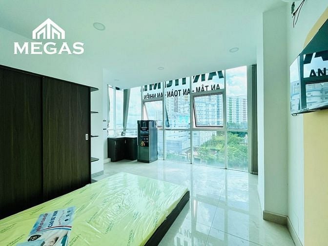 Hình ảnh Căn Hộ Full Nội Thất  - View Kính - Ngay Cầu Tham Lương