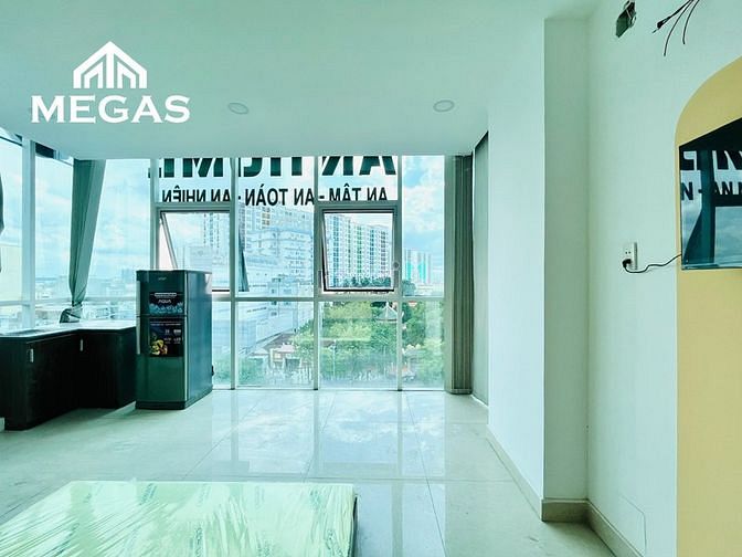 Hình ảnh Căn Hộ Full Nội Thất  - View Kính - Ngay Cầu Tham Lương