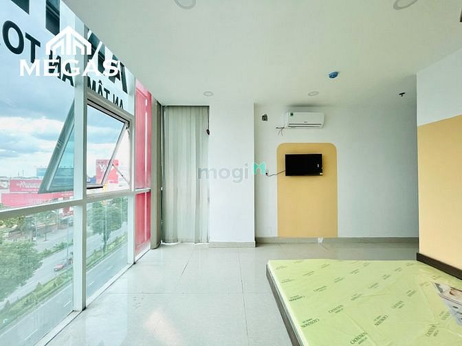 Hình ảnh Căn Hộ Full Nội Thất - View Kính - Ngay Ngã Tư An Sương