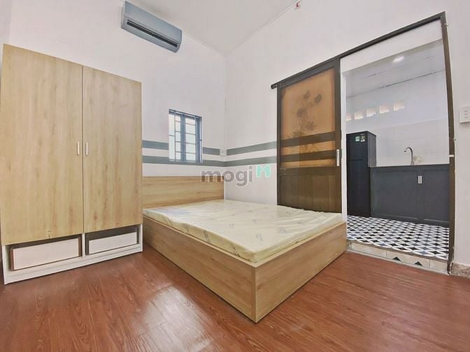 Hình ảnh Studio diện tích lớn- tách bếp, có ban công- gần VLU cs2- tiện đi lại