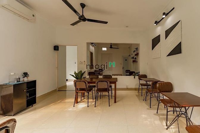 Hình ảnh Cho thuê nhà 10F Trần Nhật Duật, Phường Tân Định Quận 1.
