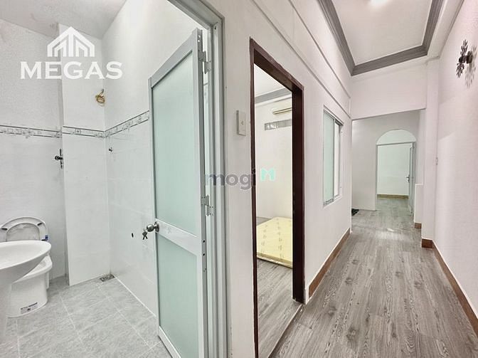 Hình ảnh Cho Thuê Căn Hộ 2Pn Tại Quận 11 - Mặt Tiền Đường