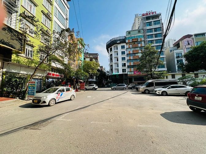 Hình ảnh Bán Nhà Phố Dương Khuê. Cầu Giấy. Vỉa Hè KD. DT 66M. 11 Tầng. 22,5 Tỷ