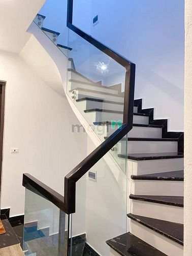 Hình ảnh Bán gấp nhà Võ Văn Tần, Q.3, 65m2, 1 tỷ 570 SHR