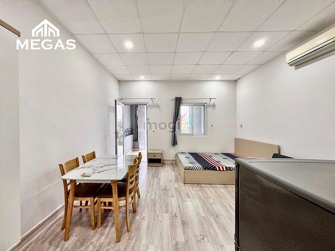 Hình ảnh TRỐNG CĂN HỘ CAO CẤP-Q10-Bancol lớn- Cửa sổ- View Pagoda
