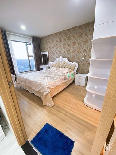Hình ảnh CH THE GOLD VIEW Q4 72m2 Giá 2 Tỷ Siêu Mềm