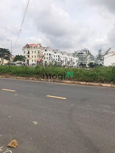 Hình ảnh + Vị trí: ngay mặt tiền đường Tân Sơn sầm uất - 70m2 / 2 tỷ 1 - sổ sẵn