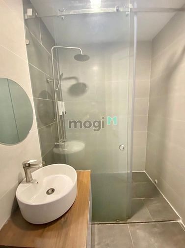 Hình ảnh CănHộQ1_Cửa Sổ Lớn_Thang Máy_Hầm Giữ Xe_Full Nội Thất_Gần chợ Tân Định