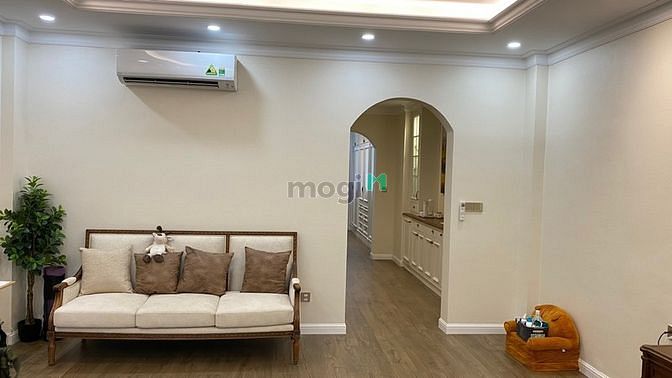 Hình ảnh Cho Thuê Nhà 4 Tầng Mới Đẹp 9/6a Lý Văn Phức, Quận 1