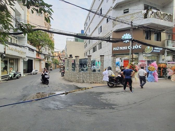 Hình ảnh Căn Hộ ngay NGUYỄN TRÃI , QUẬN 1, GIÁ SHOCK