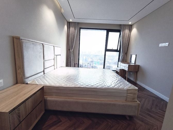 Hình ảnh Cho thuê căn góc 115m2 full đồ King Palace, ban công Đông Nam