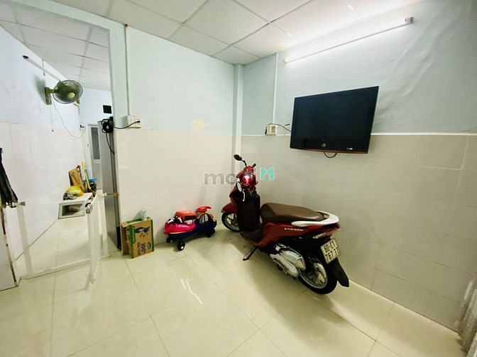 Hình ảnh CHỈ 1 Tỷ x - HIẾM Tân Phú - SHR - 3 Tầng Đúc - 3 PN HẺM Ba gác.
