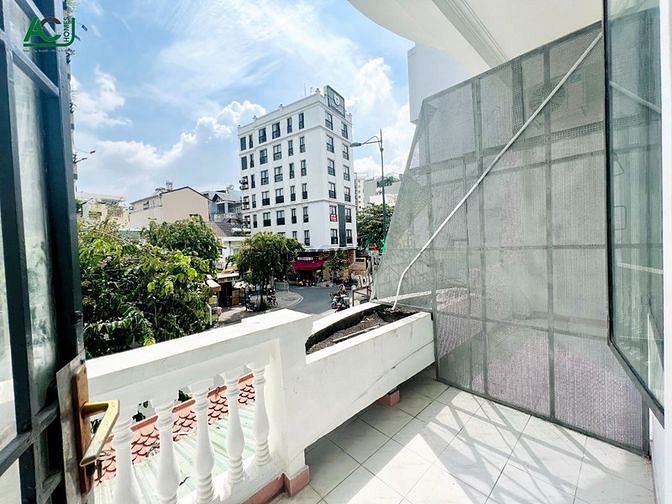 Hình ảnh 🌟🌟🌟CHDV Duplex Mới Ban Công Lớn Thoáng Sáng Rộng Gần Sân Bay