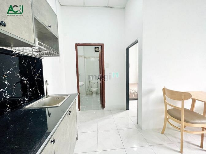 Hình ảnh CHDV Duplex Mới Ban Công Lớn Sáng Rộng Thoáng Gần Sân Bay