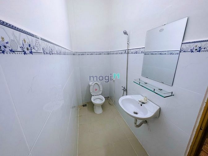 Hình ảnh Duplex Cửa sổ thoáng , an ninh cao đường lớn thuận tiện di chuyển