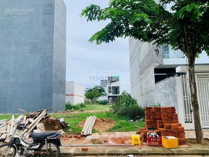 Hình ảnh Cần ra lô đất giá tốt đường Nguyễn Thị Tần - Quận 8 - DT 80m2 - Sổ sẵn