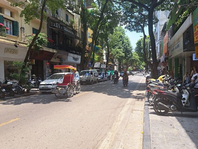 Hình ảnh Cho thuê MBKD mặt phố Hàng Trống