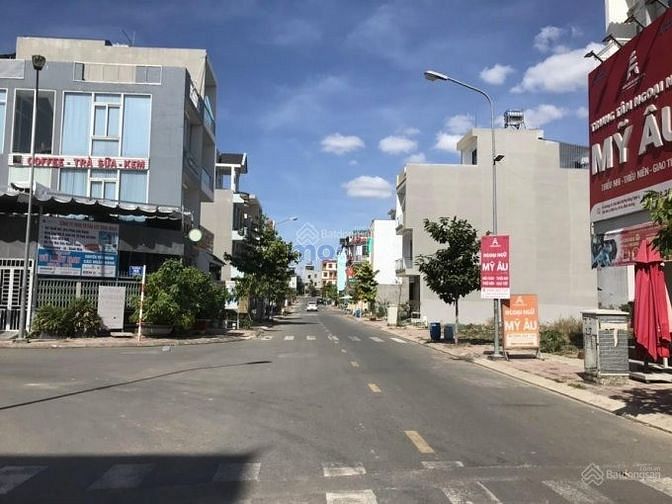 Hình ảnh Bán đất đường 970, P. Phú Hữu, Quận 9, DT 97m2, giá 2tỷ790, sổ riêng.