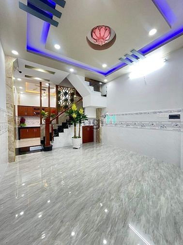 Hình ảnh Nhà SHR giá mềm đường Nguyễn Ngọc Lộc, Q10, 2 tỷ1, 3PN, HXH, SHR