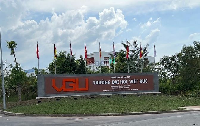 Hình ảnh Cần bán miếng đất 323m2 với  100% thổ cư, nằm trong khu dân cư