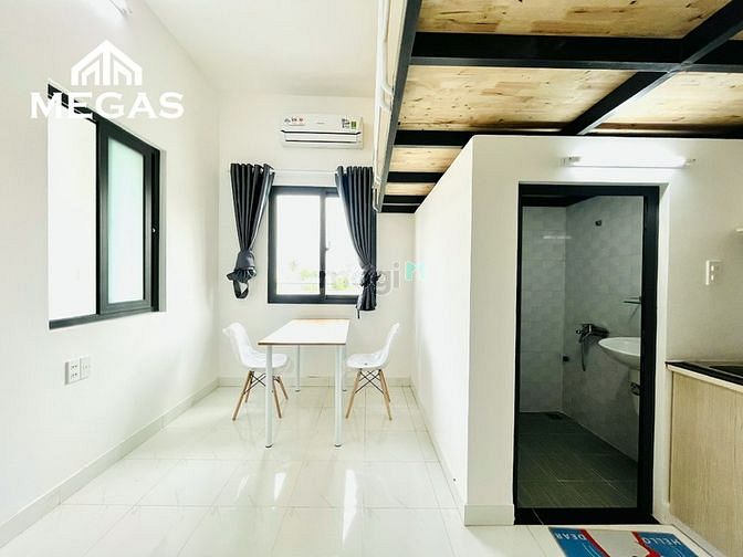 Hình ảnh Căn Hộ Dịch Vụ Gác Cao Ngay CVPM Quang Trung