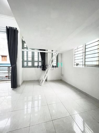 Hình ảnh 💥💥BAN CÔNG,GÁC LỬNG 30m2 Full Nội Thất_LÊ VĂN SỸ