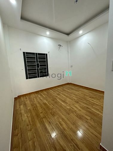 Hình ảnh Cho Thuê Nhà Hẻm Đường Trần Khắc Chân Quận 1