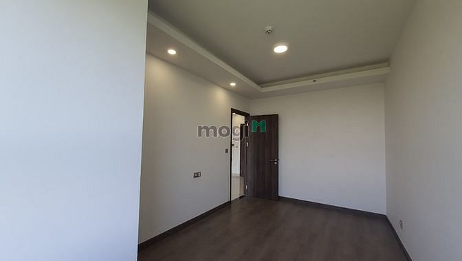 Hình ảnh Q7 Boulevard cho thuê nhà mới nội thất cơ bản .