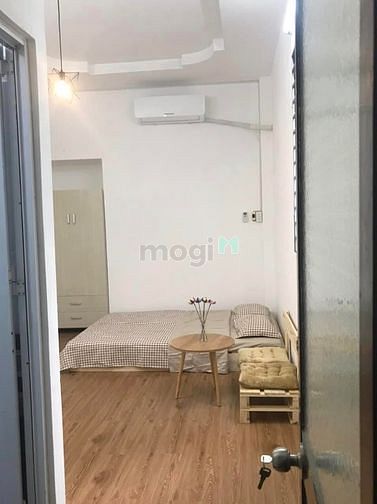 Hình ảnh Phòng luxury studio cửa sổ thoáng mát Q1