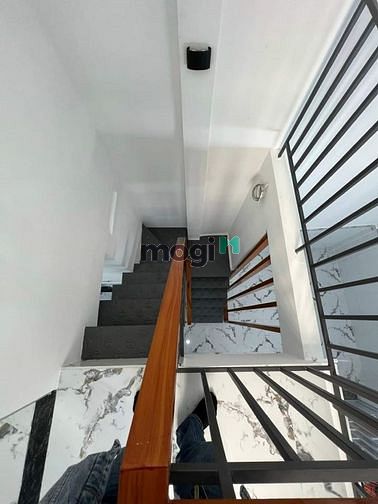 Hình ảnh BÁN CẤP! Nhà MT đường Xóm Chiếu P14,Quận 4. Diện tích:100m2