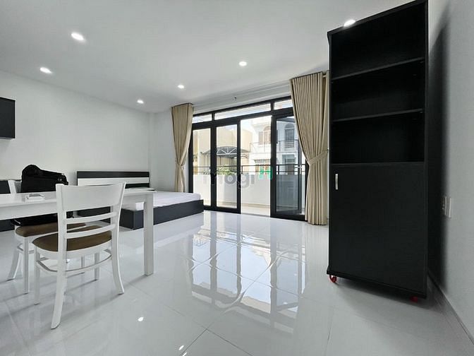 Hình ảnh Căn Studio Full nội thất ban công rộng_ Giá rẻ_ IUH_ Phan Văn Trị
