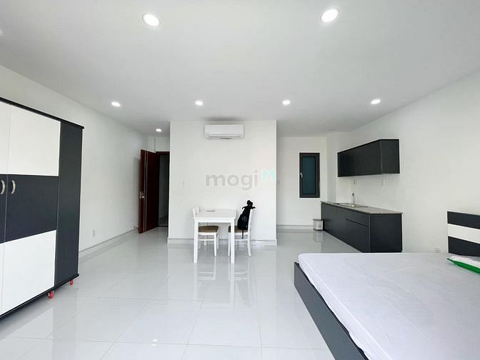 Hình ảnh Căn Studio Full nội thất ban công rộng_ Giá rẻ_ IUH_ Phan Văn Trị