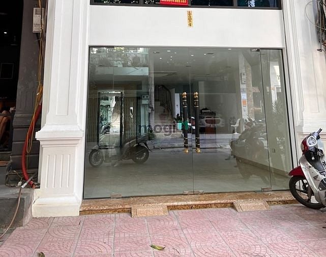 Hình ảnh Cho thuê cửa hàng mặt phố Thái Hà, Dt 60m2, Giá 32tr/tháng