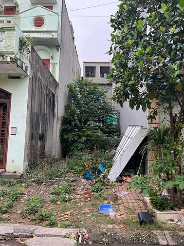 Hình ảnh Bán đất- Làn 2 Bình Than- Sát Vincom- Cạnh ngã 6-Kinh doanh sầm uất!