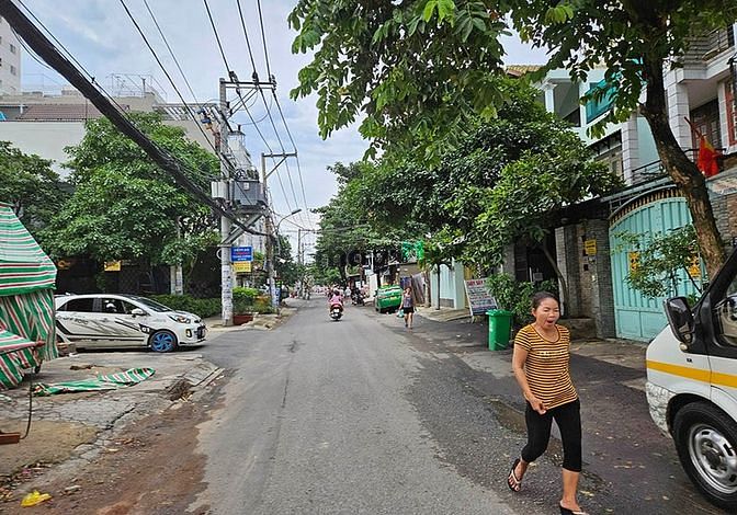Hình ảnh Bán/ cho thuê đất lớn gần 500m2 góc 2 Mặt tiền Đg Số 18 Phạm Văn Đồng