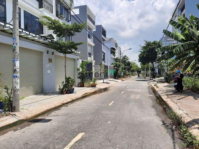 Hình ảnh Bán đất KDC Rạch Lào Mễ Cốc, Quận 8, DT 80m2, giá 2tỷ590, sổ riêng.