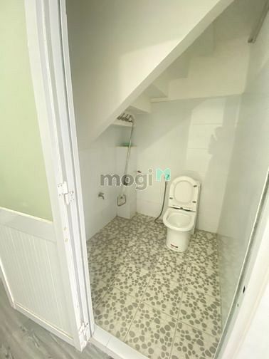 Hình ảnh Nhà mới Mặt Tiền Bàn Cờ, Quận 3