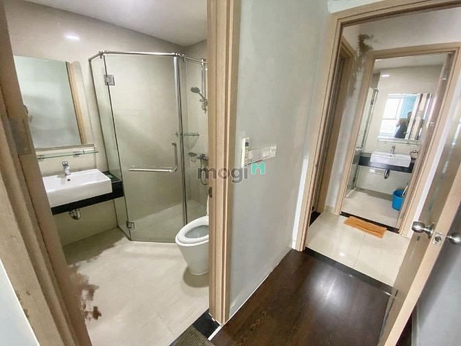 Hình ảnh Cho thuê Gấp, Giá 18 triệu, 2PN,Bao phí Nội thất mới, Botanica Premier