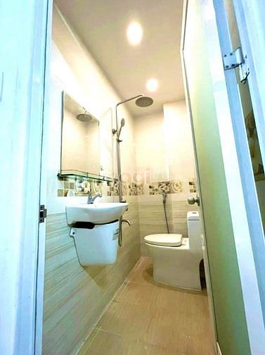 Hình ảnh Cần bán gấp nhà ở Lê Văn Duyệt BT 76m2 2pn 2wc 1,830 tỷ SHR NTCB
