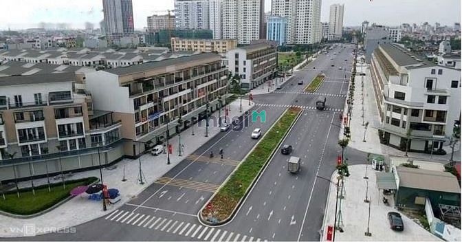 Hình ảnh Bán đất- Đường Bình Than-Rộng thênh thang-  Đối điện HUD Trầu Cau!
