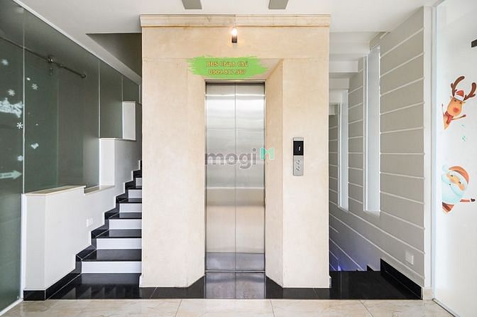 Hình ảnh Lô góc, 7 tầng, thang máy, có hầm, DTSD 650m2, vị trí KD VP, Spa, TMV